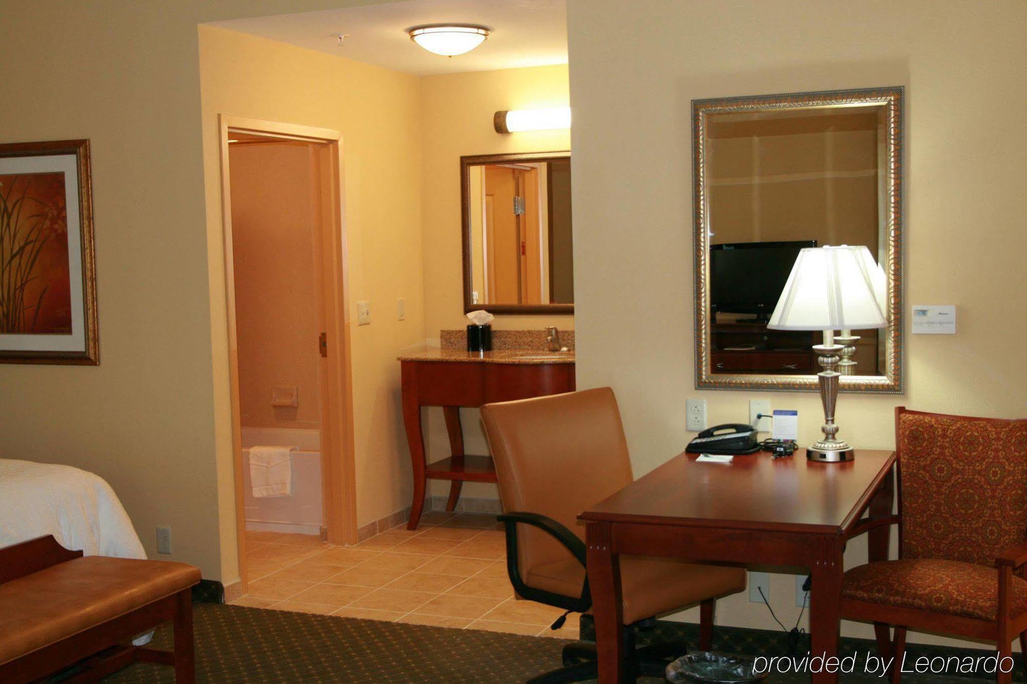 Hampton Inn & Suites Port Richey Pokoj fotografie